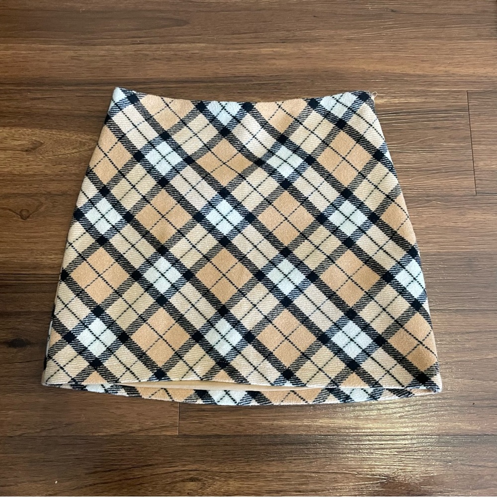 Forever 21 Tan and Black Mini Skirt - Medium